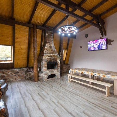 Villa Casa Stirbei à Oituz  Extérieur photo