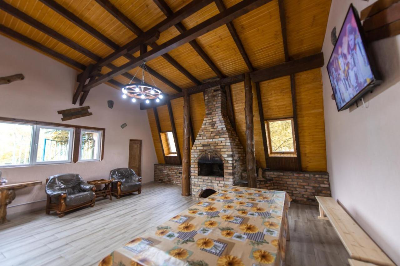 Villa Casa Stirbei à Oituz  Extérieur photo
